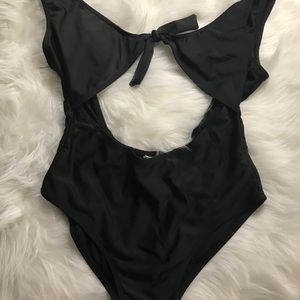 Women’s Bathing suit bundle New unused  B1